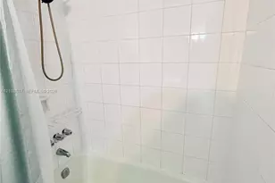 18111 NW 68th Ave, Hialeah, FL 33015 - Photo 9