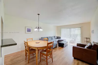 8901 N New River Canal Rd #4W, Plantation, FL 33324 - Photo 5