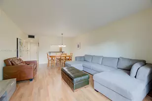8901 N New River Canal Rd, Plantation, FL 33324 - Photo 9