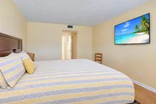 8901 N New River Canal Rd, Plantation, FL 33324 - Photo 17