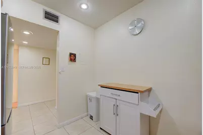 8901 N New River Canal Rd #4W, Plantation, FL 33324 - Photo 15