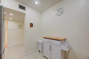8901 N New River Canal Rd, Plantation, FL 33324 - Photo 15