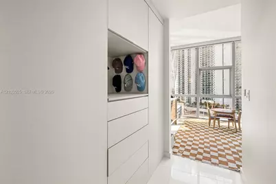 851 NE 1st Ave #1901, Miami, FL 33132 - Photo 21