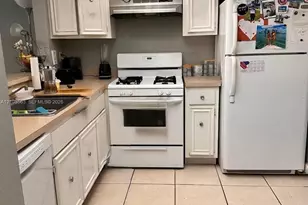 17911 NW 68th Ave, Hialeah, FL 33015 - Photo 7