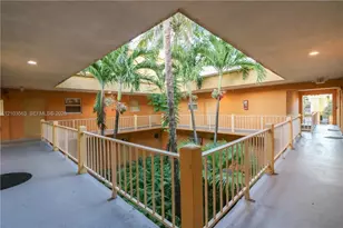 17911 NW 68th Ave, Hialeah, FL 33015 - Photo 17
