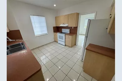 1021 SW 8th Ave #0, Miami, FL 33130 - Photo 3