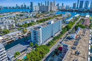 3703 NE 166th St, North Miami Beach, FL 33160 - Photo 67