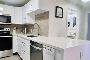 185 SE 14th Terrace, Miami, FL 33131 - Photo 7