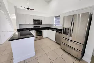 2055 SE 19th St, Homestead, FL 33035 - Photo 15