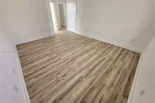 2055 SE 19th St, Homestead, FL 33035 - Photo 17