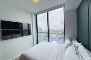 20 NE 11th, Miami, FL 33132 - Photo 11