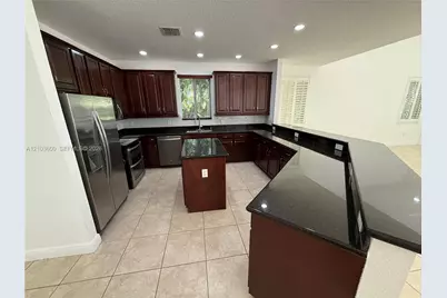 2250 SE 19th Ave, Homestead, FL 33035 - Photo 9