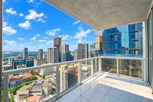 244 Biscayne Blvd, Miami, FL 33132 - Photo 9
