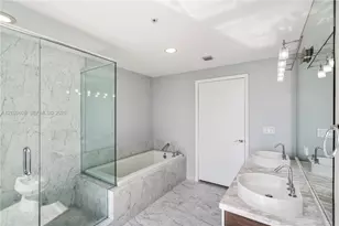 244 Biscayne Blvd, Miami, FL 33132 - Photo 27