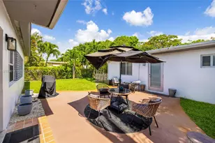 910 NE 81st St, Miami, FL 33138 - Photo 7