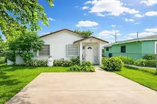 435 NW 15th St, Florida City, FL 33034 - Photo 1