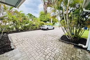3980 N 67th Ave, Hollywood, FL 33024 - Photo 3