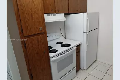 10836 N Kendall Dr #V13, Miami, FL 33176 - Photo 3