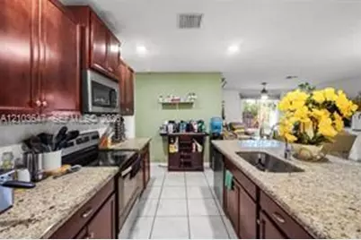 2533 Timber Forest Dr, West Palm Beach, FL 33415 - Photo 11