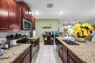2533 Timber Forest Dr, West Palm Beach, FL 33415 - Photo 11