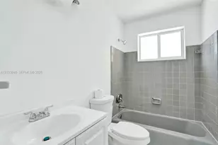 4839 NW 2nd Ct, Plantation, FL 33317 - Photo 23