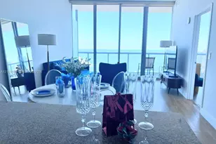 888 Biscayne Blvd, Miami, FL 33132 - Photo 7