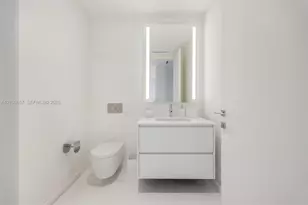300 Biscayne Blvd Way, Miami, FL 33131 - Photo 25