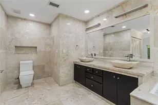 15251 Wilshire Way, Pembroke Pines, FL 33027 - Photo 41