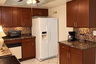 931 NE 130th St, North Miami, FL 33161 - Photo 15