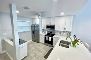 7502 NW 86th Terrace, Tamarac, FL 33321 - Photo 9