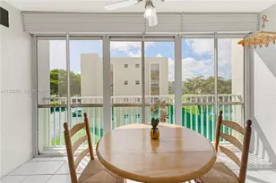 206 SE 10th St, Dania Beach, FL 33004 - Photo 25