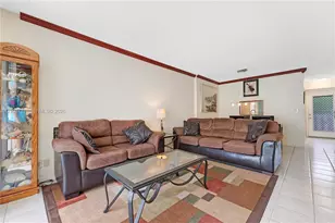 206 SE 10th St, Dania Beach, FL 33004 - Photo 11