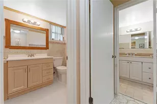 206 SE 10th St, Dania Beach, FL 33004 - Photo 17