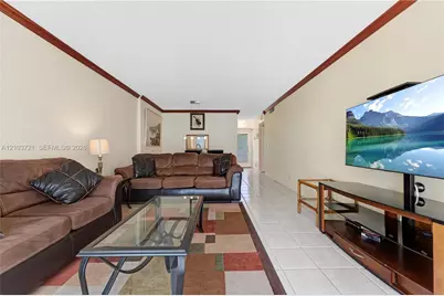 206 SE 10th St #303, Dania Beach, FL 33004 - Photo 13