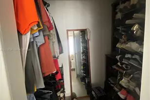 170 SE 14th St, Miami, FL 33131 - Photo 15