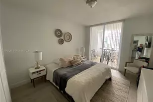 170 SE 14th St, Miami, FL 33131 - Photo 11