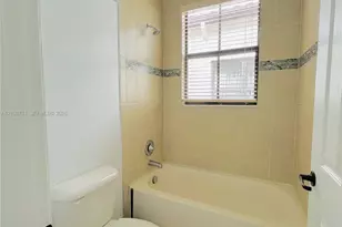 8377 NW 39th Ct, Cooper City, FL 33024 - Photo 11