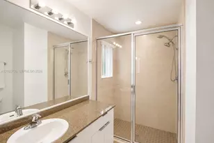 324 NE 3rd St, Hallandale Beach, FL 33009 - Photo 11