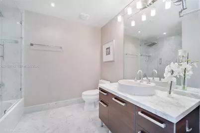 253 NE 2nd St #3405, Miami, FL 33132 - Photo 9