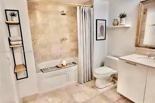 1800 N Bayshore Dr, Miami, FL 33132 - Photo 9