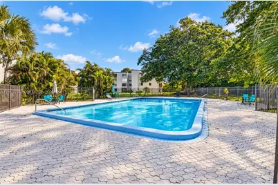 9440 SW 8th St #309, Boca Raton, FL 33428 - Photo 23