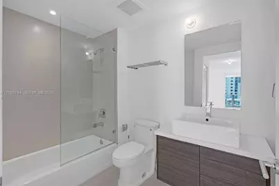 1010 SW 2nd Ave #1003, Miami, FL 33130 - Photo 19