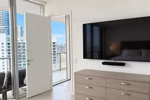 1300 Brickell Bay Dr, Miami, FL 33131 - Photo 25