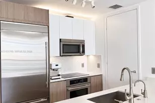 1300 Brickell Bay Dr, Miami, FL 33131 - Photo 17