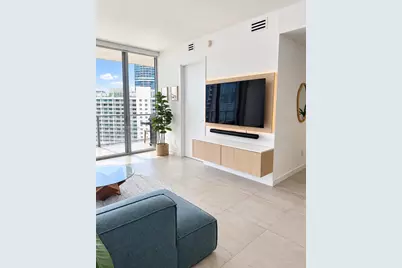 1300 Brickell Bay Dr #3805, Miami, FL 33131 - Photo 3