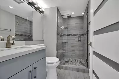 5880 Collins Ave #403, Miami Beach, FL 33140 - Photo 25