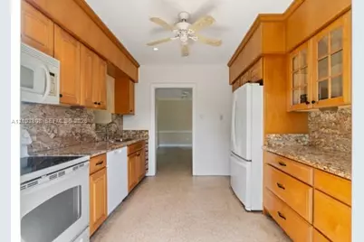 6027 SW 15th St, West Miami, FL 33144 - Photo 5