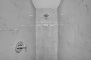 16385 Biscayne Blvd, North Miami Beach, FL 33160 - Photo 11