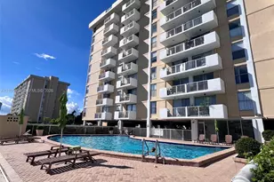 2020 NE 135th St, North Miami, FL 33181 - Photo 1