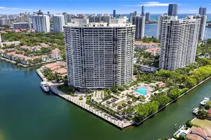 1000 W Island Blvd, Aventura, FL 33160 - Photo 51